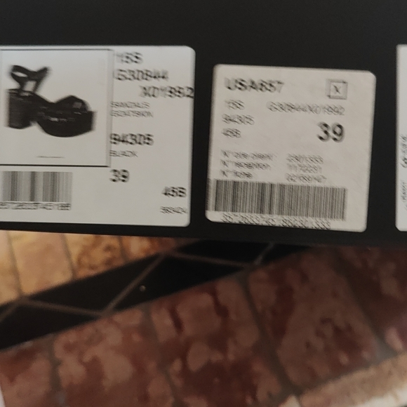 Chanel shoes size 39 - Picture 6 of 6
